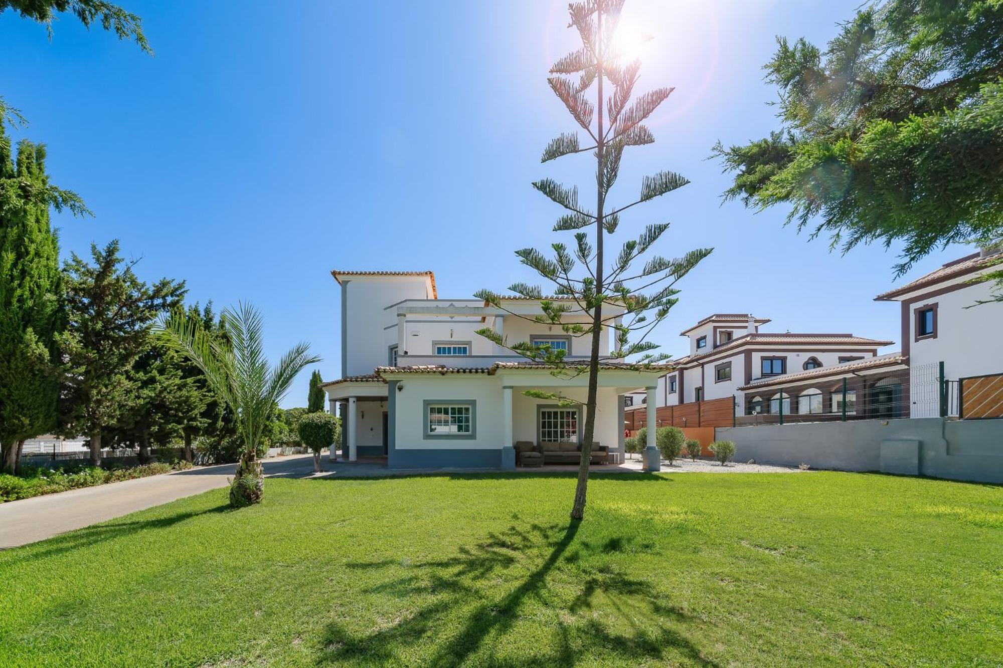 Casa Coelho Villa *